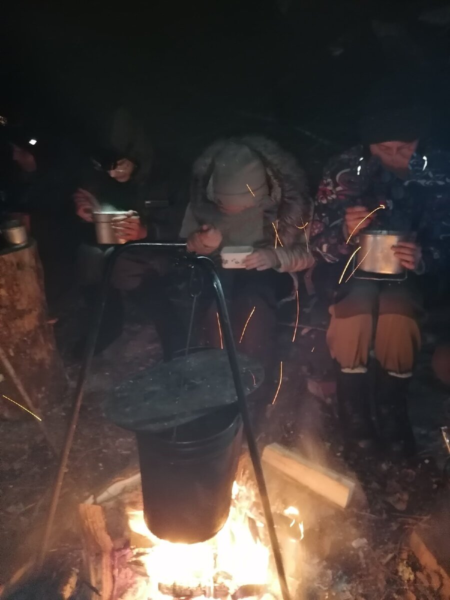 Ужин - это самое приятное, после тяжёлого учебного дня. Особенно зимой.
